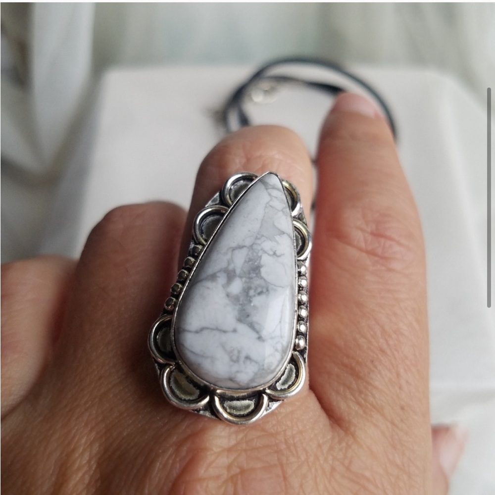 Genuine White Howlite 925 Sterling Silver Teardrop Filigree Ring NEW